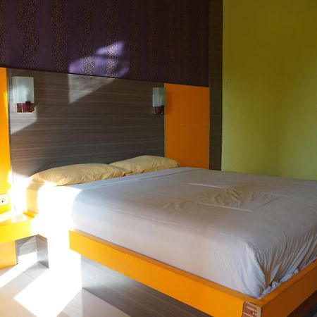 Pp Dream Guesthouse Singaraja エクステリア 写真